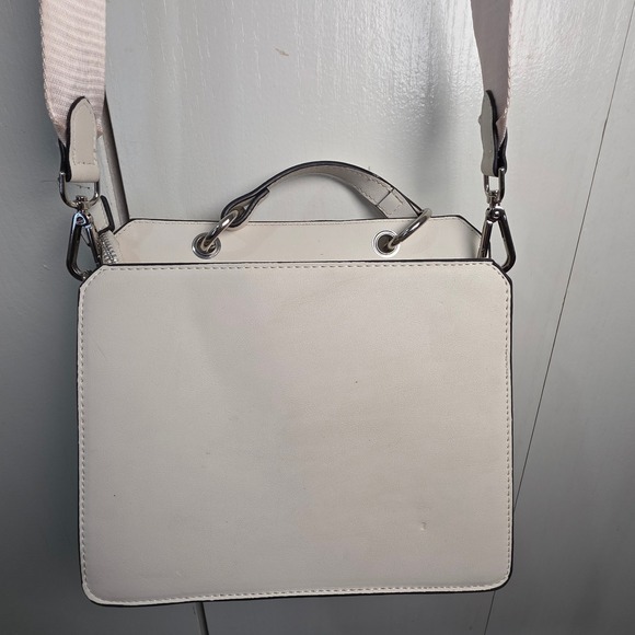 Steve Madden White Embossed Logo Crossbody Bag Adjustable Strap city Scandi Chic - Picture 2 of 14